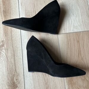 Elegant Black Wedge Heels